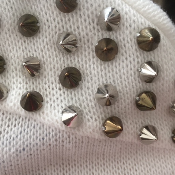 Seductions Studded Shoulder Sweater - White - Medium - Picture 9 of 9